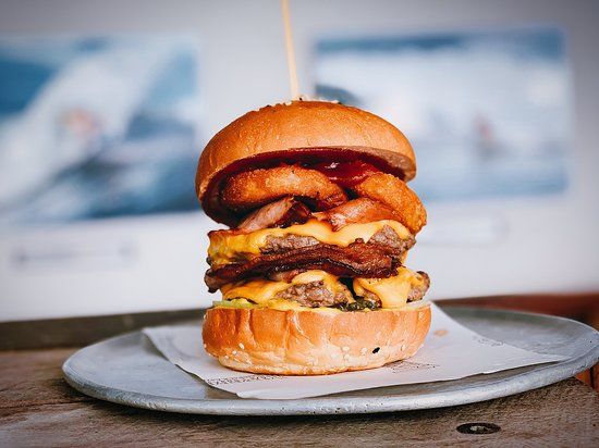 Longboards Laidback Eatery & Bar